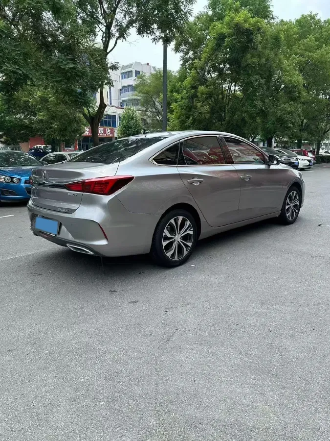 2021 ChangAn Eado 1.4T 160HP L4 7DCT,autocango,china used car exporter,china ev exporter,chinese used car exporter,chinese used ev exporter