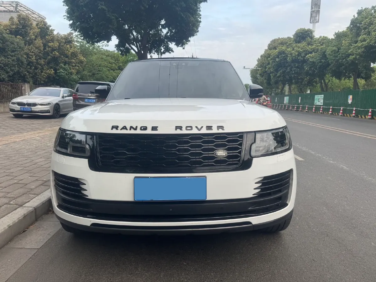 2020 Land Rover Range Rover 3.0T 400HP L6 8AT,autocango,china used car exporter,china ev exporter,chinese used car exporter,chinese used ev exporter