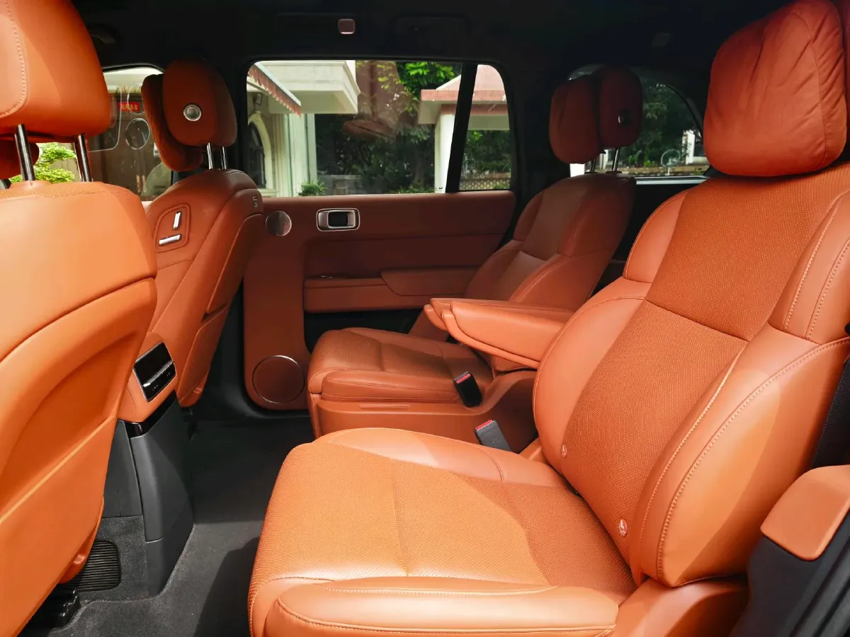 2022 Li L9 Range Extended 154HP REEV 42.6KWH,autocango,china used car exporter,china ev exporter,chinese used car exporter,chinese used ev exporter