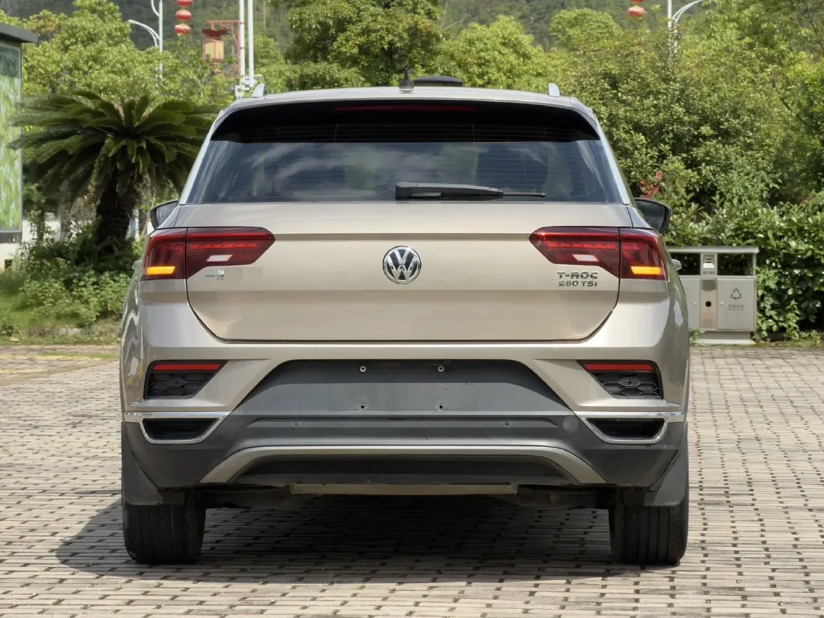 2018 Mitsubishi Eclipse Cross 1.5T 170HP L4 CVT,autocango,china used car exporter,china ev exporter,chinese used car exporter,chinese used ev exporter
