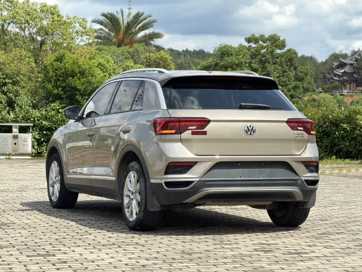 2018 Mitsubishi Eclipse Cross 1.5T 170HP L4 CVT,autocango,china used car exporter,china ev exporter,chinese used car exporter,chinese used ev exporter