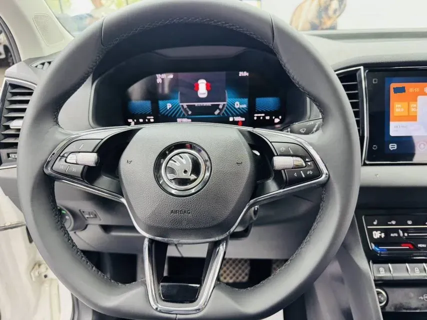 2023 Skoda Karoq 1.4T 150HP L4 7DCT,autocango,china used car exporter,china ev exporter,chinese used car exporter,chinese used ev exporter