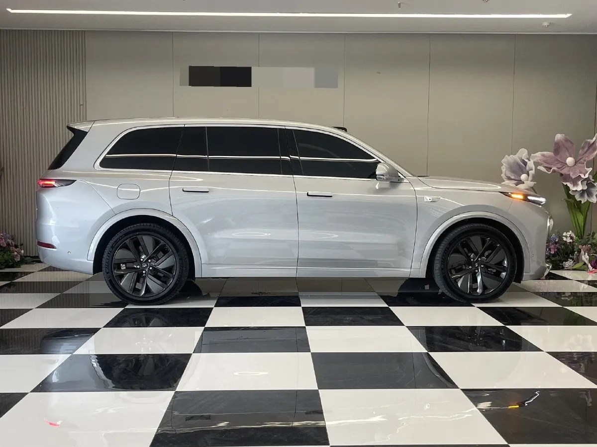 2022 Li L9 Range Extended 154HP REEV 42.6KWH,autocango,china used car exporter,china ev exporter,chinese used car exporter,chinese used ev exporter