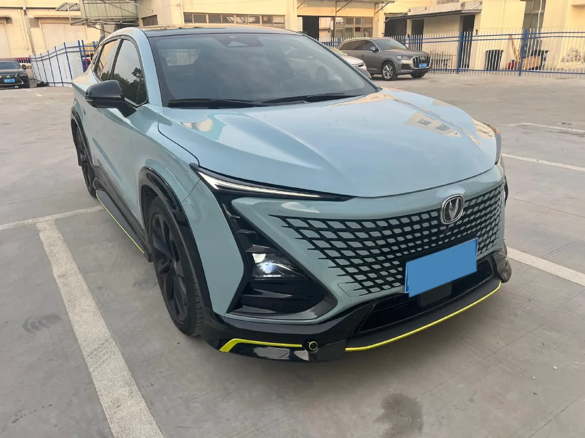 2022 ChangAn UNI-T 2.0T 233HP L4 8AT,autocango,china used car exporter,china ev exporter,chinese used car exporter,chinese used ev exporter