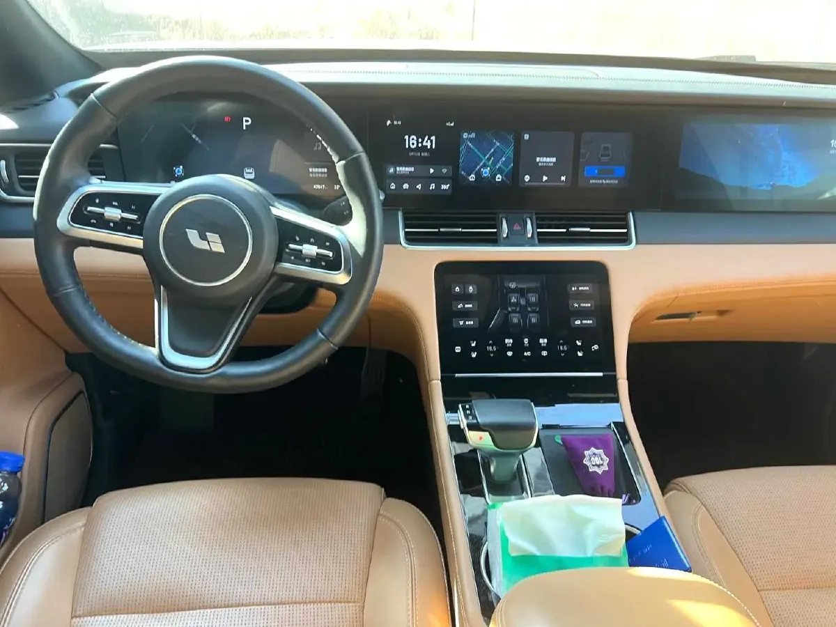 2021 Li ONE Range Extended 131HP REEV 40.5KWH,autocango,china used car exporter,china ev exporter,chinese used car exporter,chinese used ev exporter