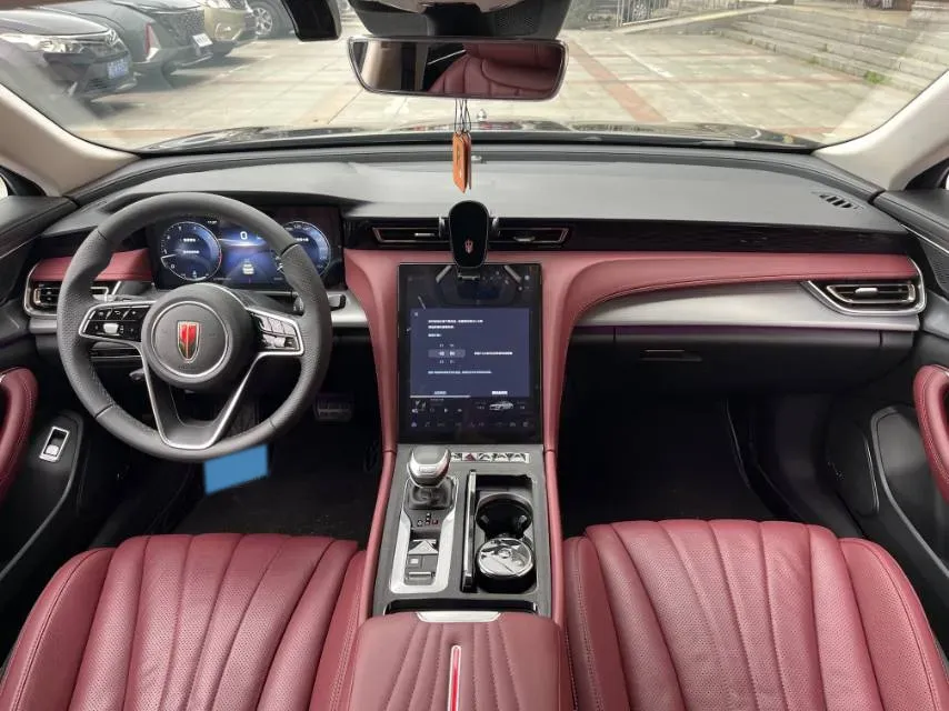 2024 HongQi H5 2.0T 224HP L4 8AT,autocango,china used car exporter,china ev exporter,chinese used car exporter,chinese used ev exporter