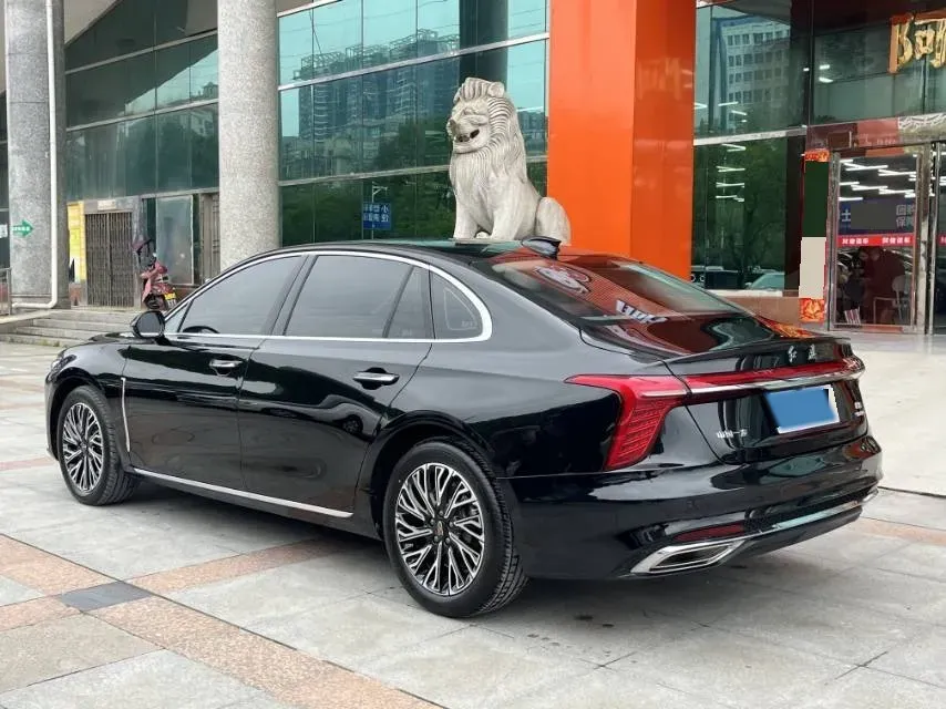 2024 HongQi H5 2.0T 224HP L4 8AT,autocango,china used car exporter,china ev exporter,chinese used car exporter,chinese used ev exporter