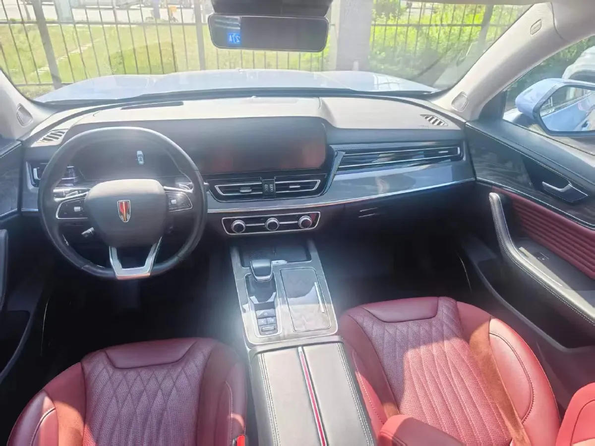 2023 HongQi HS5 2.0T 252HP L4 8AT,autocango,china used car exporter,china ev exporter,chinese used car exporter,chinese used ev exporter