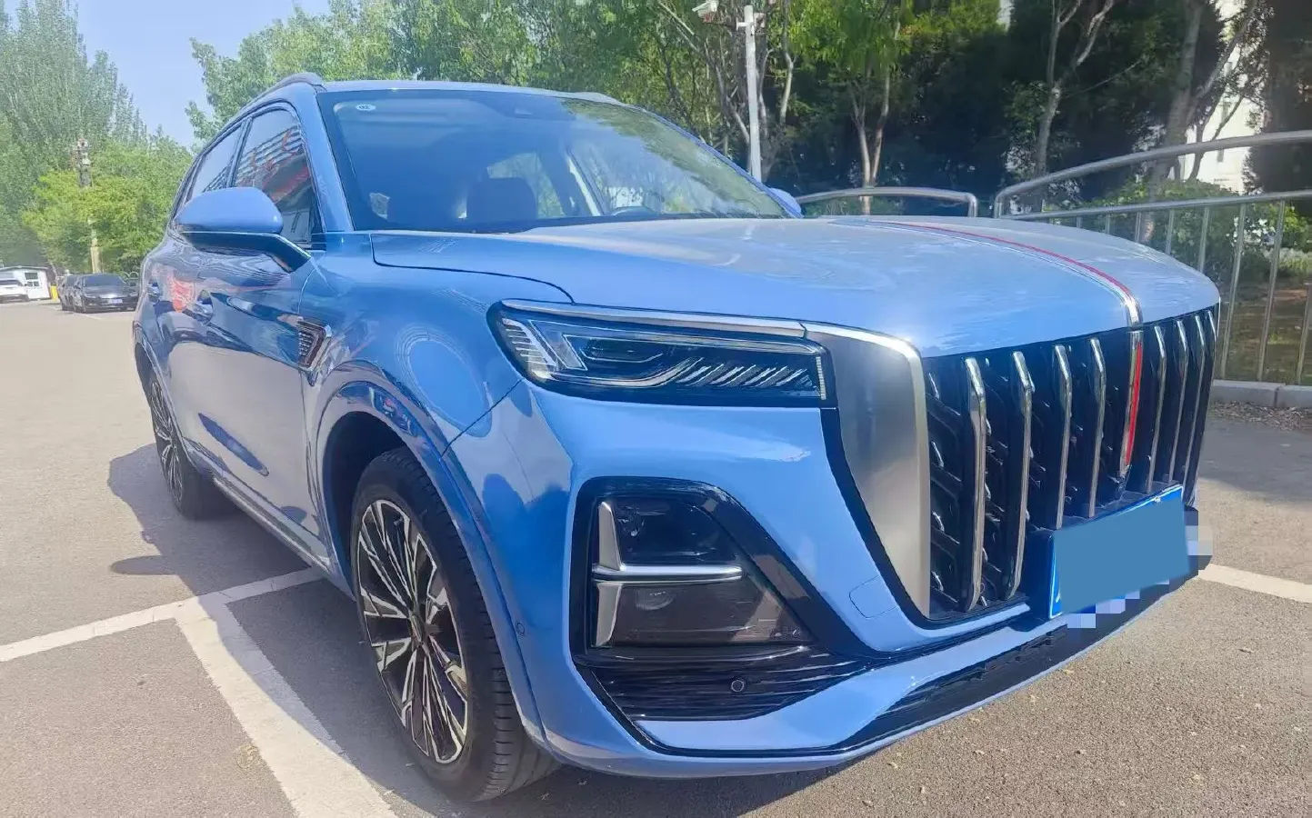 2023 HongQi HS5 2.0T 252HP L4 8AT,autocango,china used car exporter,china ev exporter,chinese used car exporter,chinese used ev exporter