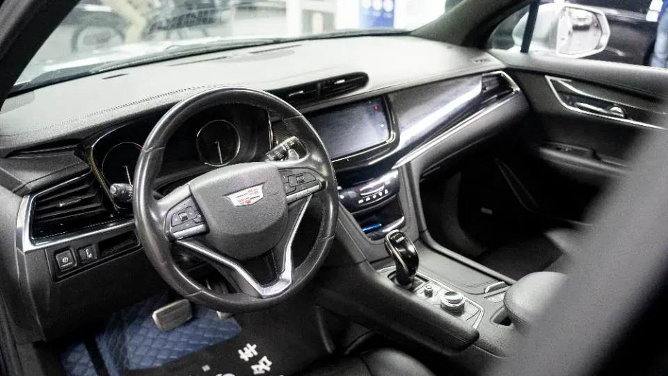 2020 Cadillac XT6 2.0T 237HP L4 9AT,autocango,china used car exporter,china ev exporter,chinese used car exporter,chinese used ev exporter