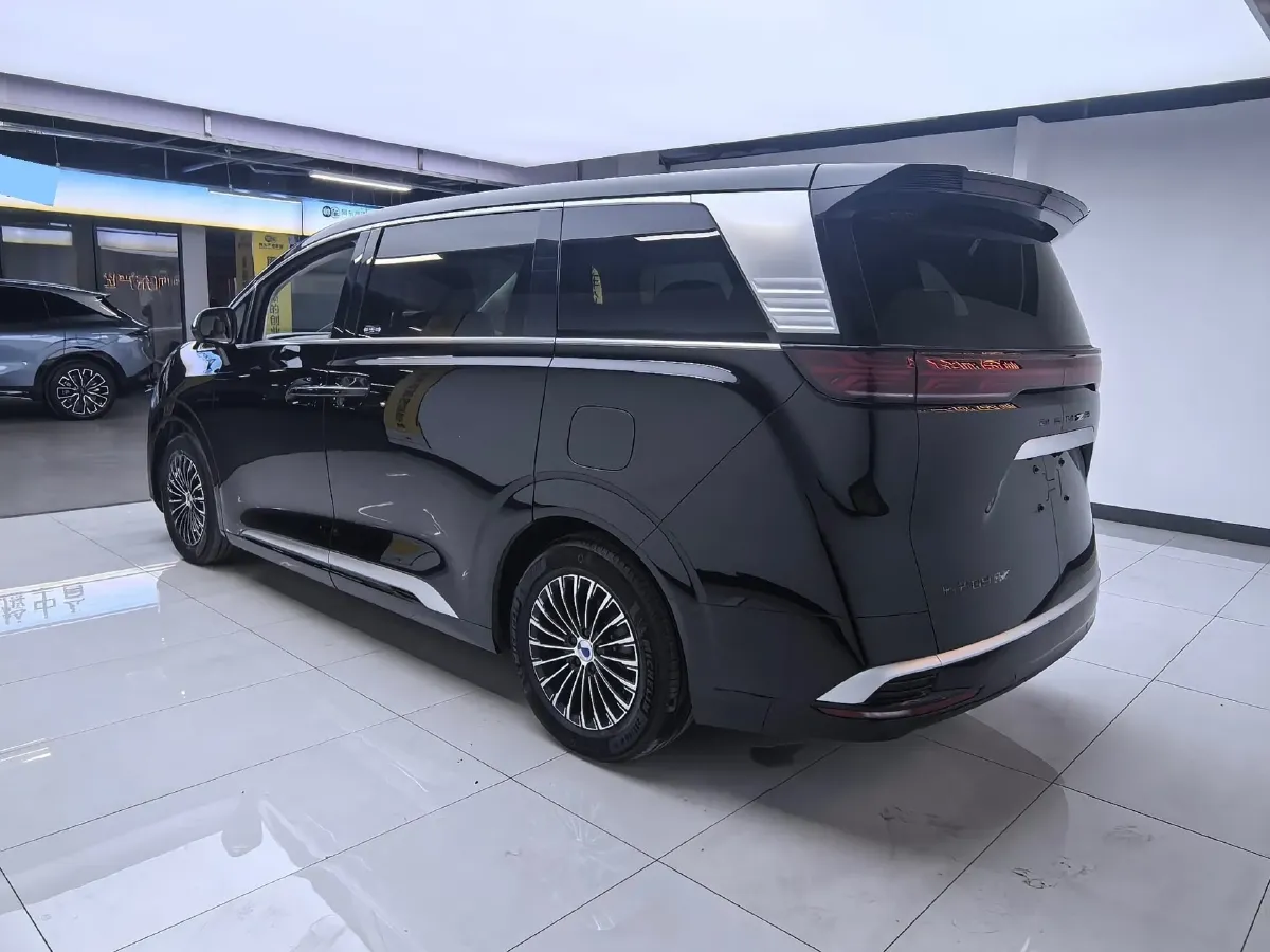 2022 Denza D9 1.5T 139HP L4 E-CVT PHEV 11.06KWH,autocango,china used car exporter,china ev exporter,chinese used car exporter,chinese used ev exporter