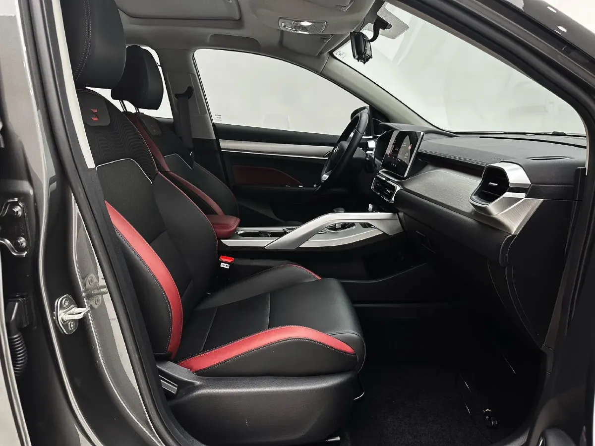 2021 Geely Coolray 1.4T 141HP L4 6DCT,autocango,china used car exporter,china ev exporter,chinese used car exporter,chinese used ev exporter