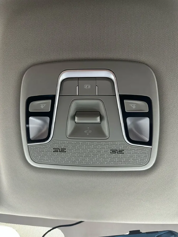 2021 Geely Coolray 1.4T 141HP L4 6DCT,autocango,china used car exporter,china ev exporter,chinese used car exporter,chinese used ev exporter
