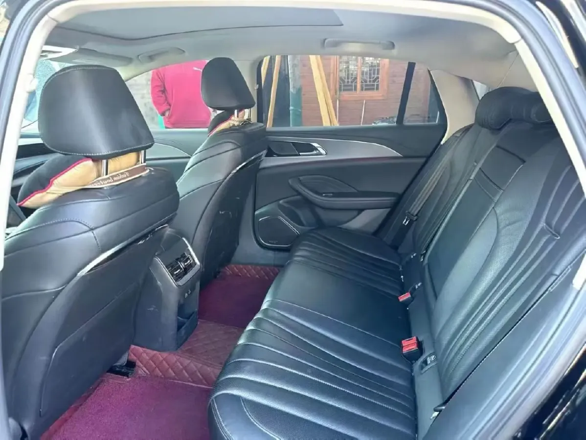 2024 HongQi H5 2.0T 224HP L4 8AT,autocango,china used car exporter,china ev exporter,chinese used car exporter,chinese used ev exporter