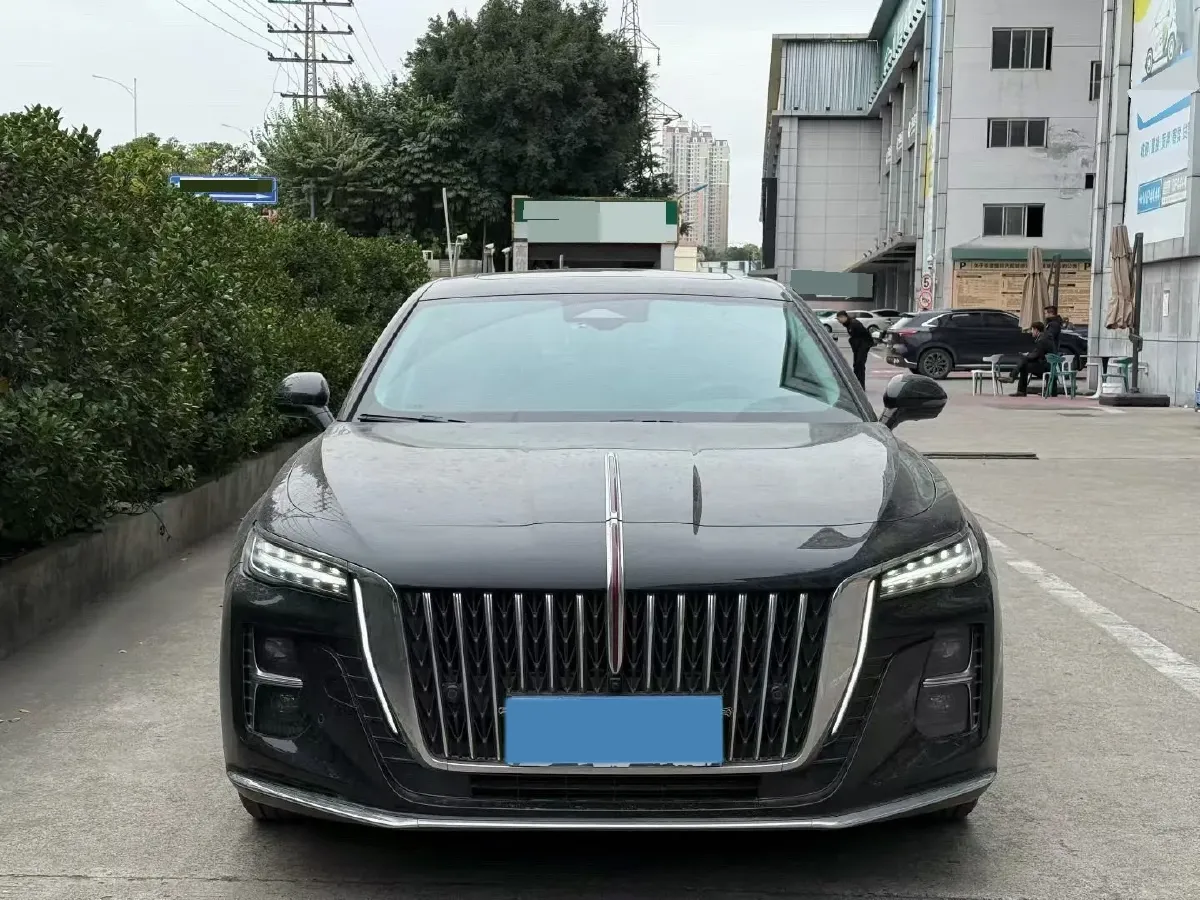 2024 HongQi H5 2.0T 224HP L4 8AT,autocango,china used car exporter,china ev exporter,chinese used car exporter,chinese used ev exporter