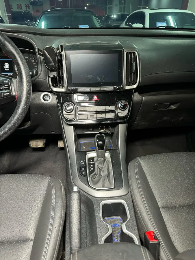 2019 Hyundai ix35 2.0L 160HP L4 6AT,autocango,china used car exporter,china ev exporter,chinese used car exporter,chinese used ev exporter