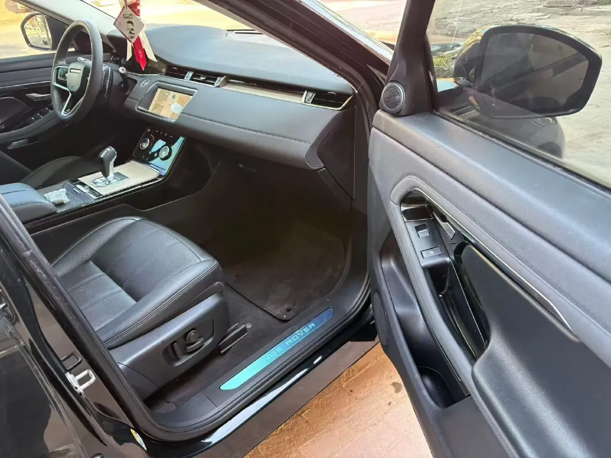 2022 Land Rover Range Rover Evoque 1.5T 200HP L3 8AT PHEV,autocango,china used car exporter,china ev exporter,chinese used car exporter,chinese used ev exporter