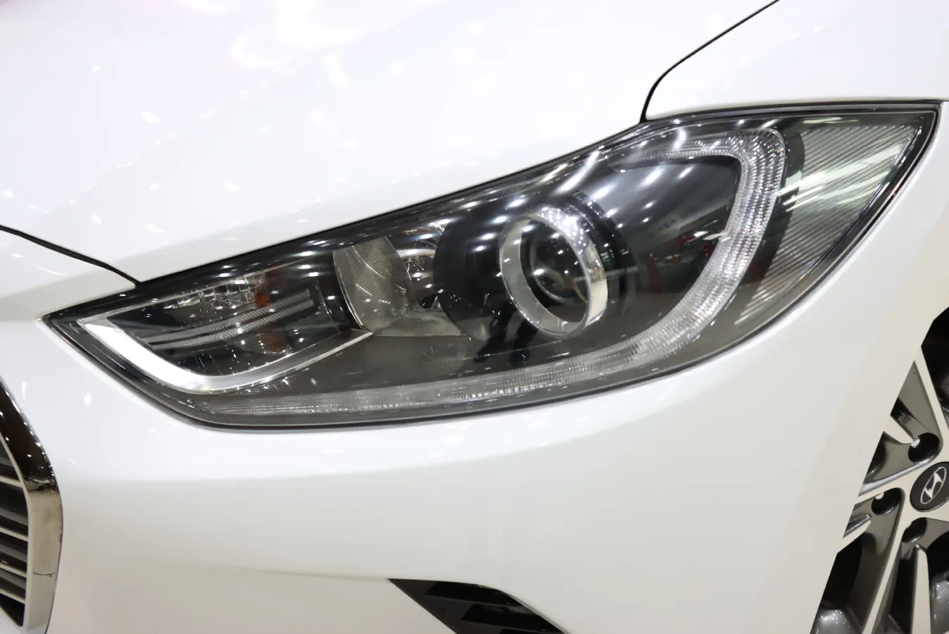 2016 Hyundai Elantra 1.6L 130HP L4 6AT,autocango,china used car exporter,china ev exporter,chinese used car exporter,chinese used ev exporter