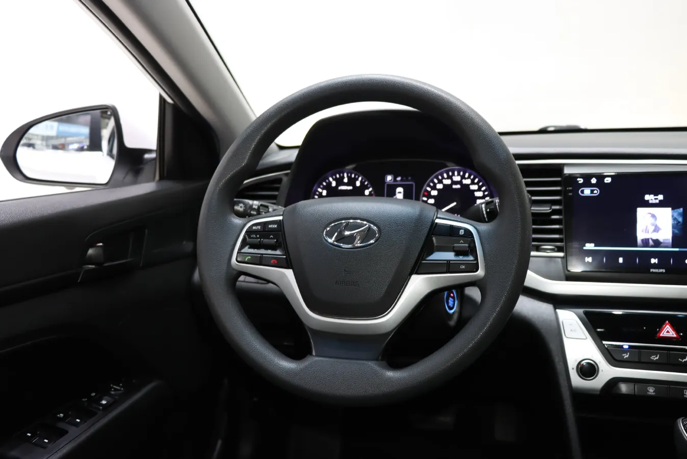 2016 Hyundai Elantra 1.6L 130HP L4 6AT,autocango,china used car exporter,china ev exporter,chinese used car exporter,chinese used ev exporter