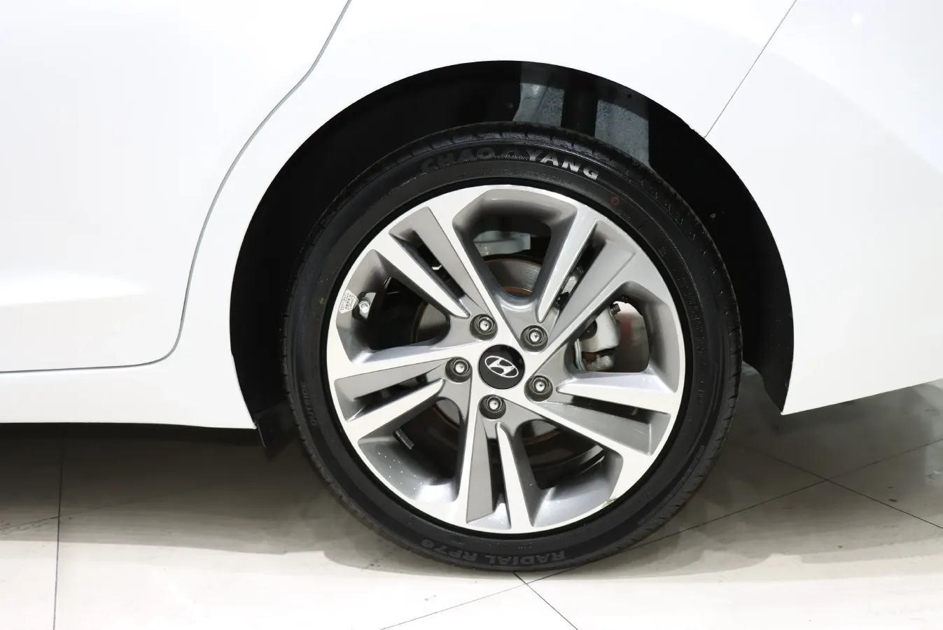 2016 Hyundai Elantra 1.6L 130HP L4 6AT,autocango,china used car exporter,china ev exporter,chinese used car exporter,chinese used ev exporter