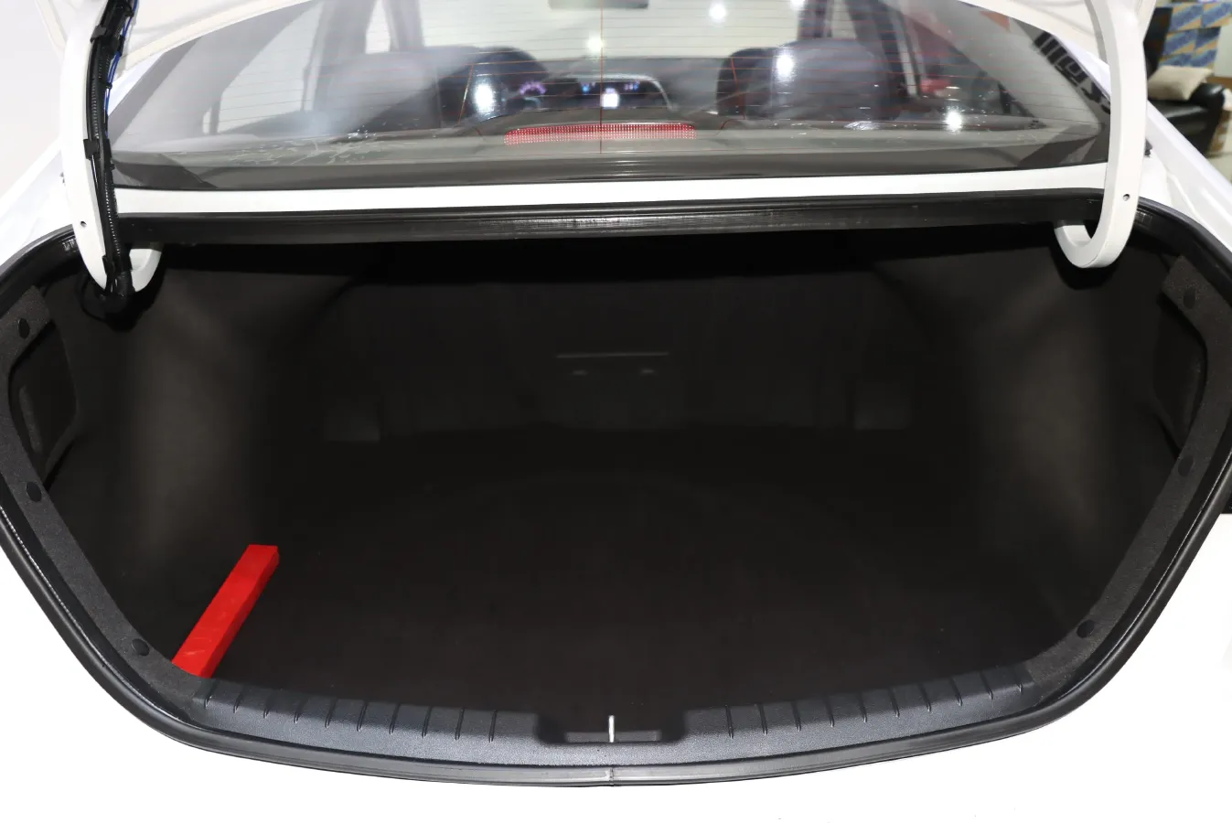2016 Hyundai Elantra 1.6L 130HP L4 6AT,autocango,china used car exporter,china ev exporter,chinese used car exporter,chinese used ev exporter