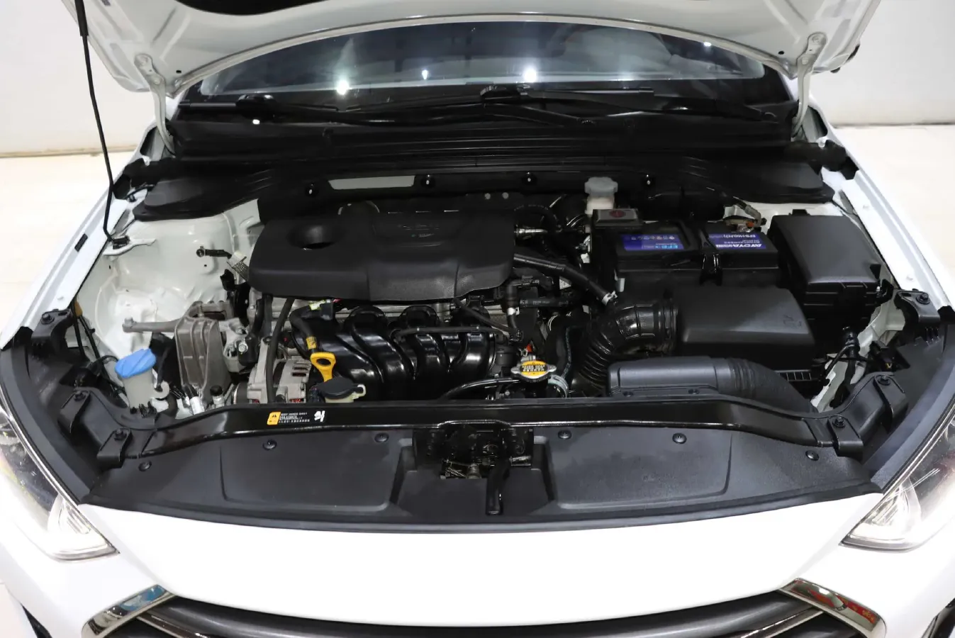 2016 Hyundai Elantra 1.6L 130HP L4 6AT,autocango,china used car exporter,china ev exporter,chinese used car exporter,chinese used ev exporter