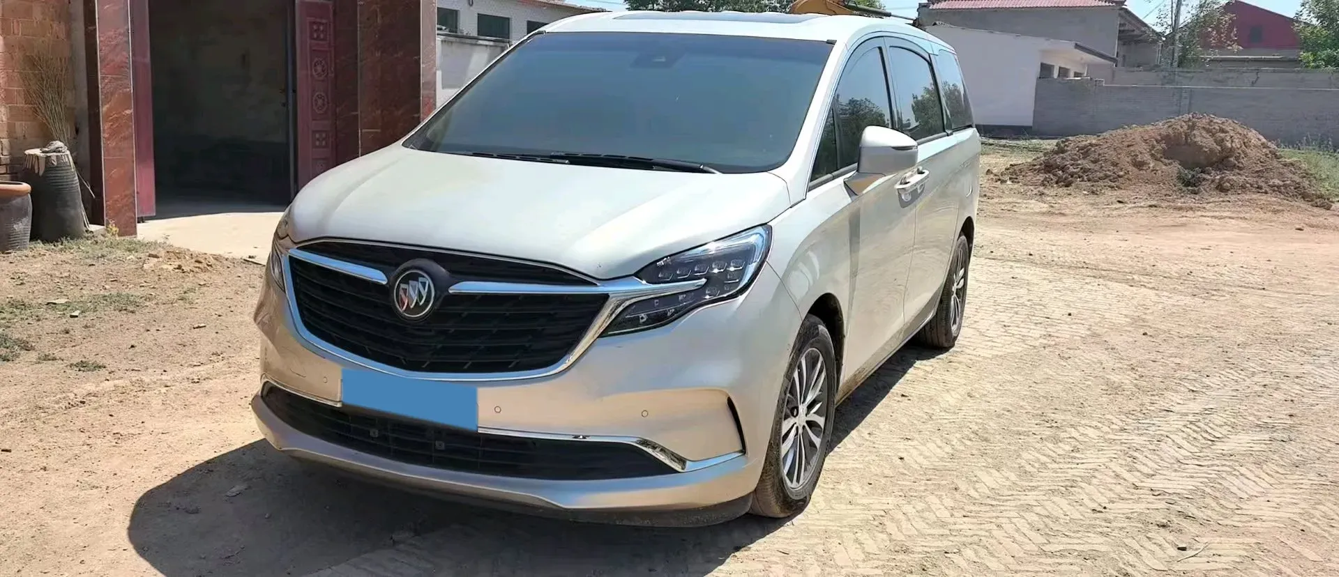 2021 Buick GL8 2.0T 237HP L4 9AT,autocango,china used car exporter,china ev exporter,chinese used car exporter,chinese used ev exporter