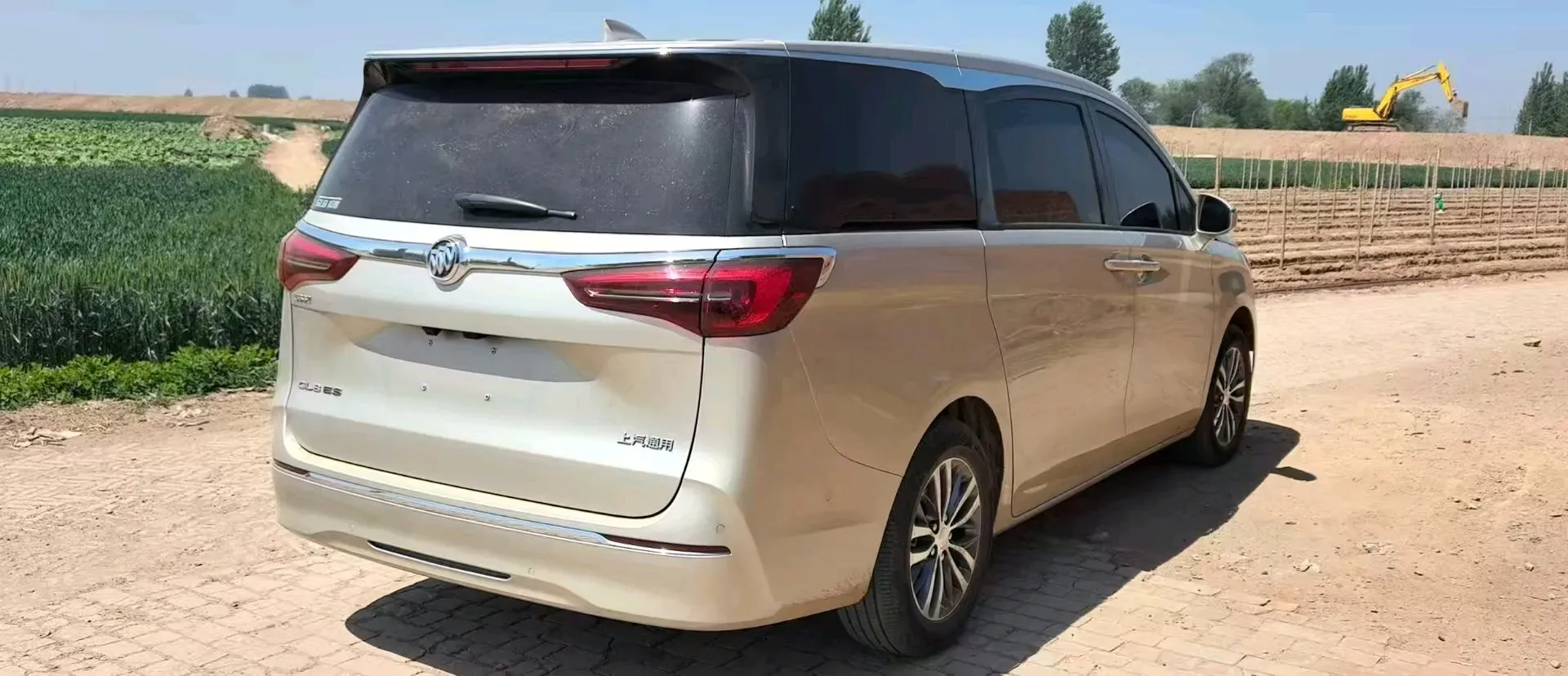 2021 Buick GL8 2.0T 237HP L4 9AT,autocango,china used car exporter,china ev exporter,chinese used car exporter,chinese used ev exporter