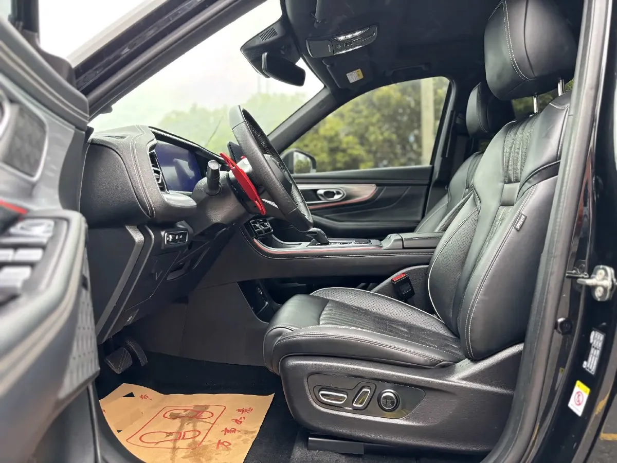 2022 GAC Trumpchi GS8 2.0T 252HP L4 8AT,autocango,china used car exporter,china ev exporter,chinese used car exporter,chinese used ev exporter