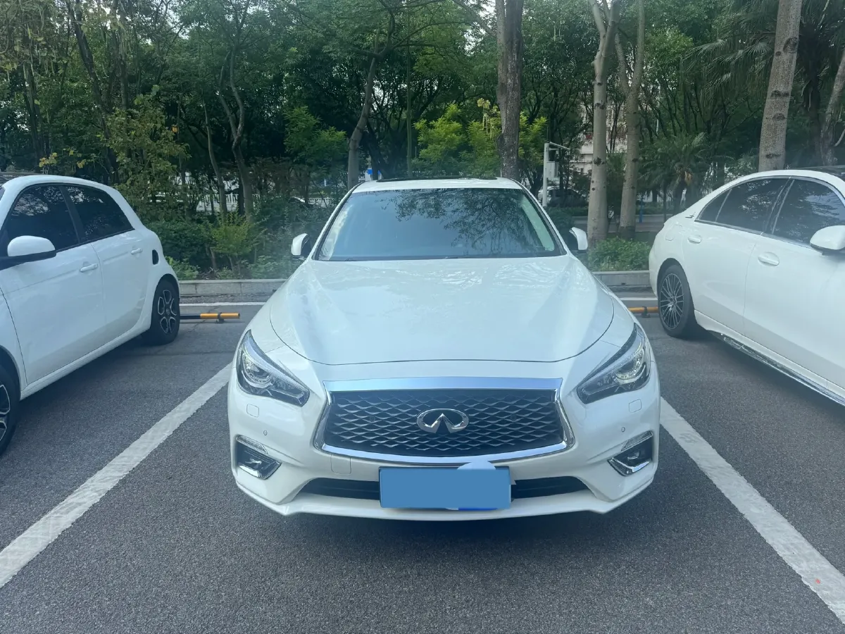 2022 Infiniti Q50L 2.0T 211HP L4 7AT,autocango,china used car exporter,china ev exporter,chinese used car exporter,chinese used ev exporter