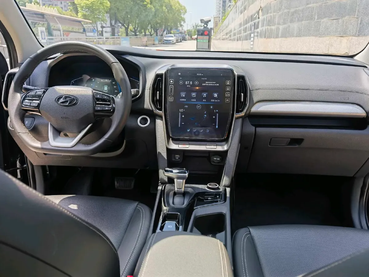 2021 Hyundai ix35 1.4T 140HP L4 7DCT,autocango,china used car exporter,china ev exporter,chinese used car exporter,chinese used ev exporter