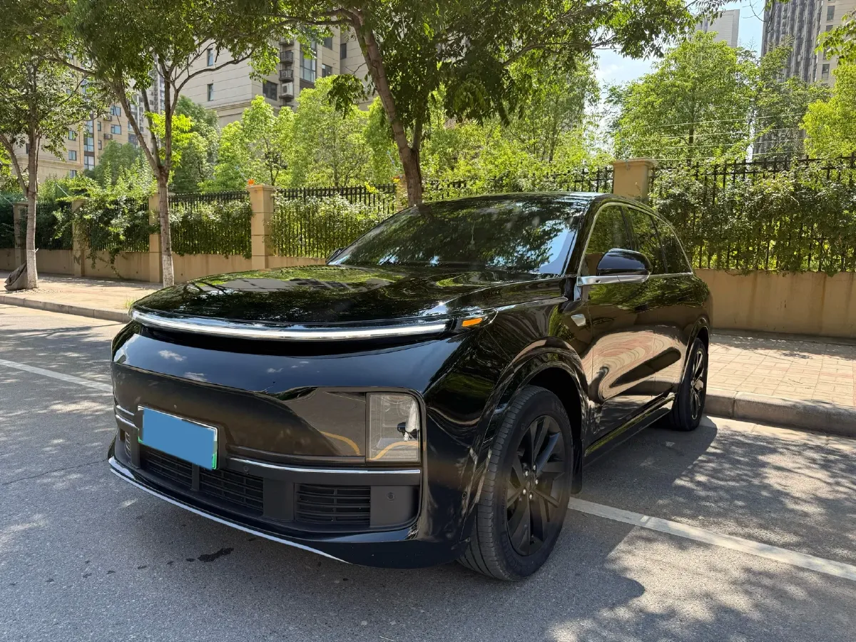 2023 Li L8 Range Extended 154HP REEV 40.9KWH,autocango,china used car exporter,china ev exporter,chinese used car exporter,chinese used ev exporter