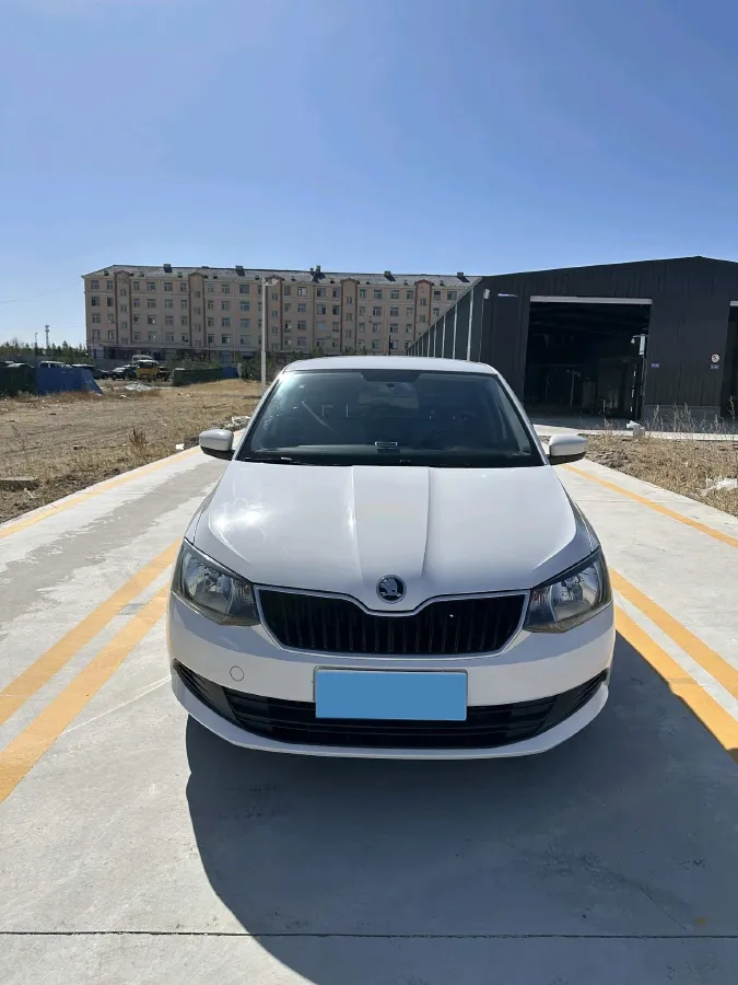 2017 Skoda Fabia 1.4L 90HP L4 6AT,autocango,china used car exporter,china ev exporter,chinese used car exporter,chinese used ev exporter