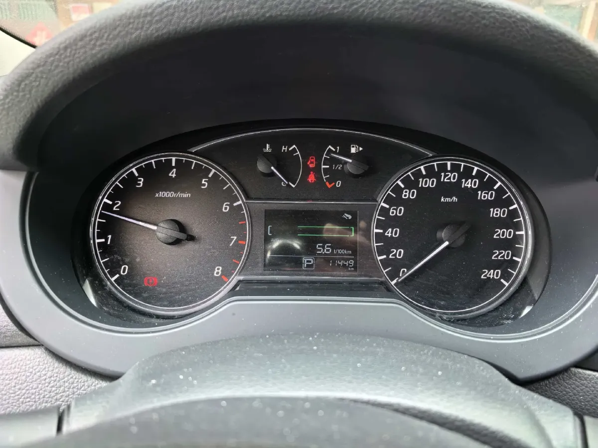 2024 Nissan Tiida 1.6L 122HP L4 CVT,autocango,china used car exporter,china ev exporter,chinese used car exporter,chinese used ev exporter