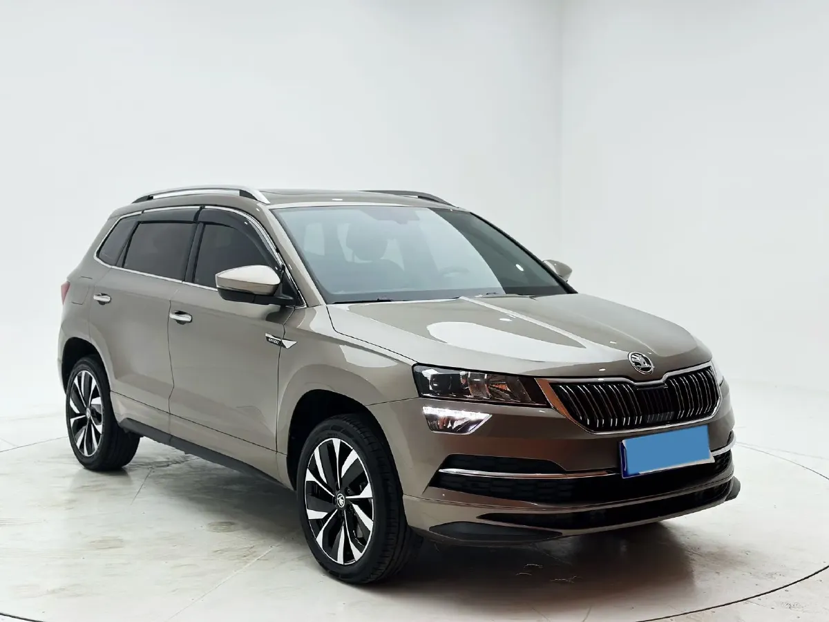 2022 Skoda Karoq 1.4T 150HP L4 7DCT,autocango,china used car exporter,china ev exporter,chinese used car exporter,chinese used ev exporter