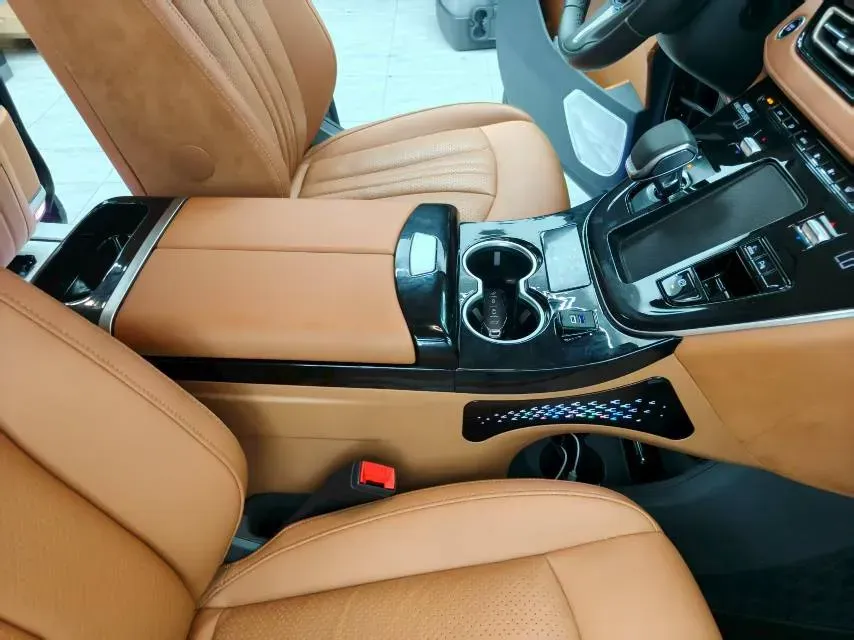2024 HongQi HQ9 2.0T 163HP L4 1DHT PHEV 20.14KWH,autocango,china used car exporter,china ev exporter,chinese used car exporter,chinese used ev exporter