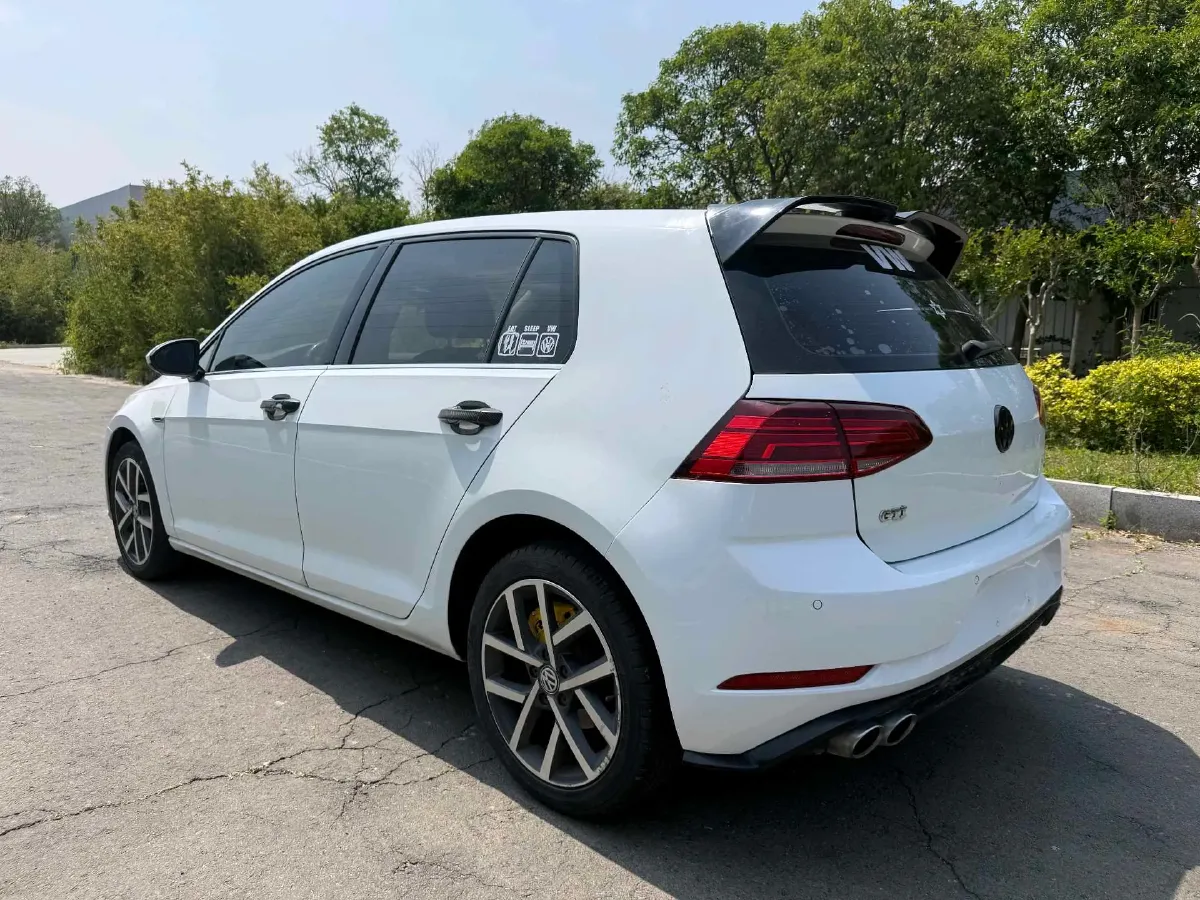 2020 Volkswagen Golf 1.2T 116HP L4 7DCT,autocango,china used car exporter,china ev exporter,chinese used car exporter,chinese used ev exporter