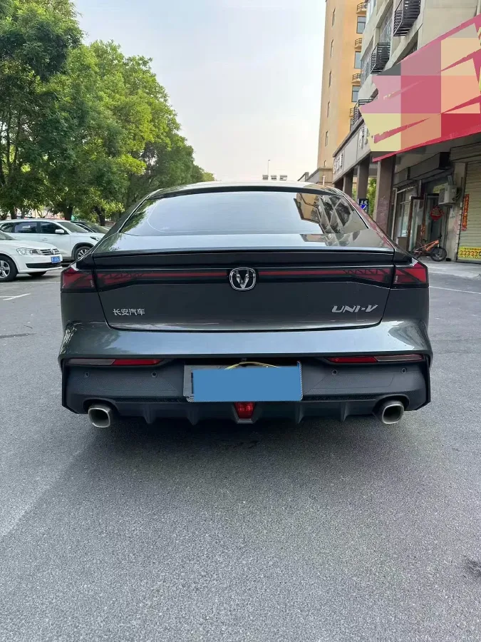 2023 ChangAn UNI-V 1.5T 188HP L4 7DCT,autocango,china used car exporter,china ev exporter,chinese used car exporter,chinese used ev exporter
