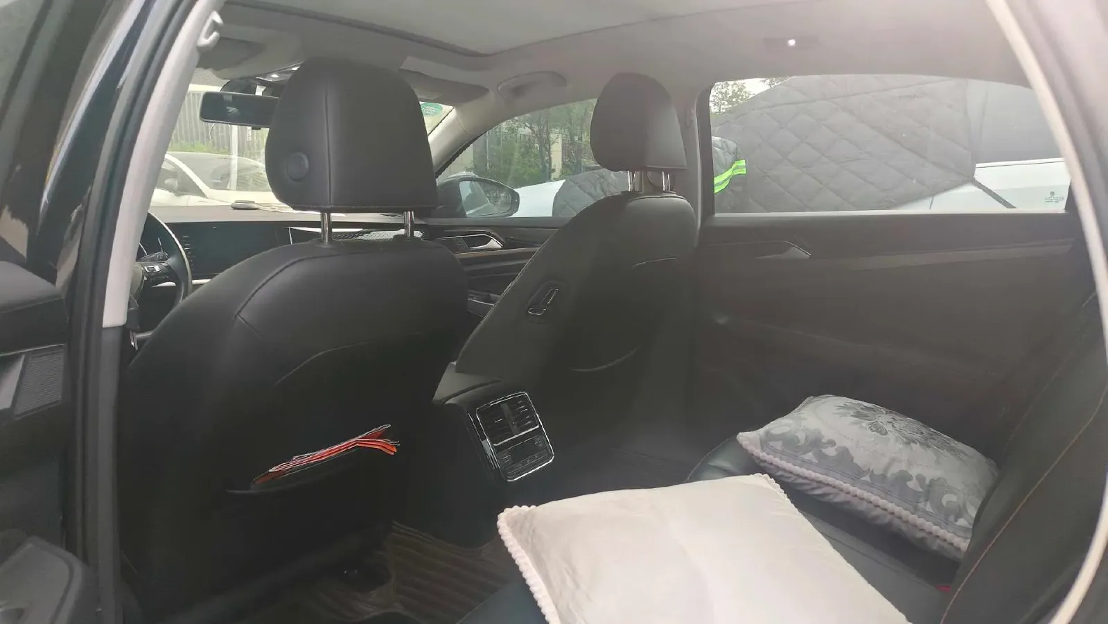 2020 Volkswagen Passat 2.0T 186HP L4 7DCT,autocango,china used car exporter,china ev exporter,chinese used car exporter,chinese used ev exporter