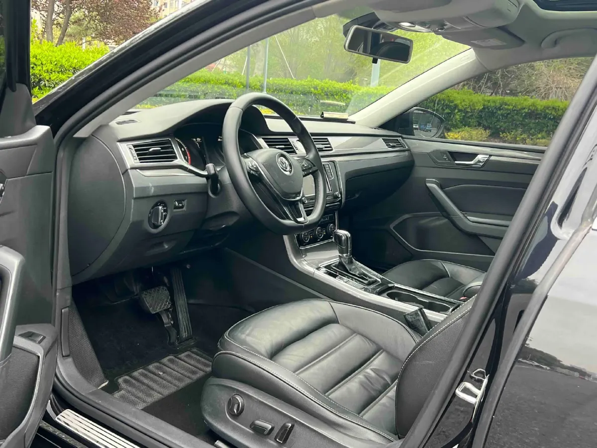 2016 Volkswagen Passat 1.8T 180HP L4 7DCT,autocango,china used car exporter,china ev exporter,chinese used car exporter,chinese used ev exporter