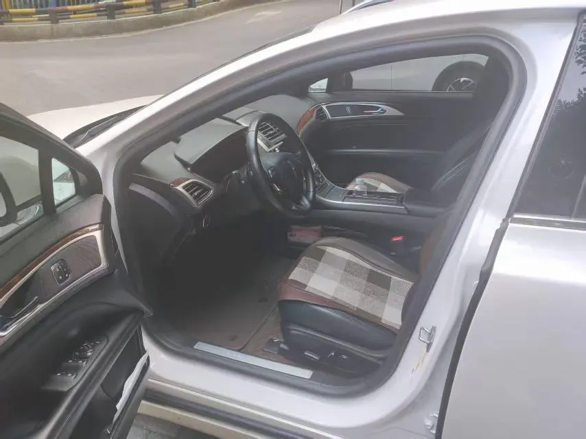 2019 BMW X2 1.5T 140HP L3 7DCT,autocango,china used car exporter,china ev exporter,chinese used car exporter,chinese used ev exporter