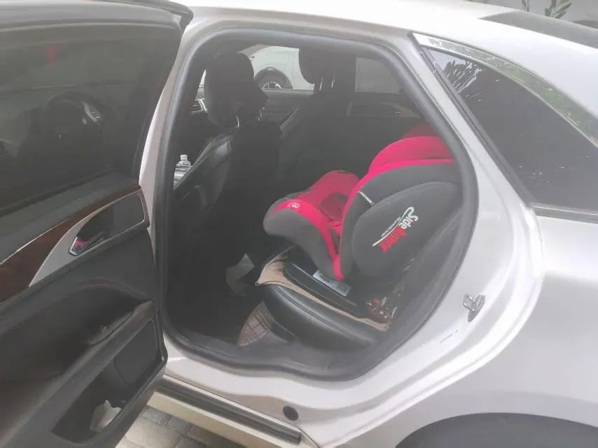 2019 BMW X2 1.5T 140HP L3 7DCT,autocango,china used car exporter,china ev exporter,chinese used car exporter,chinese used ev exporter
