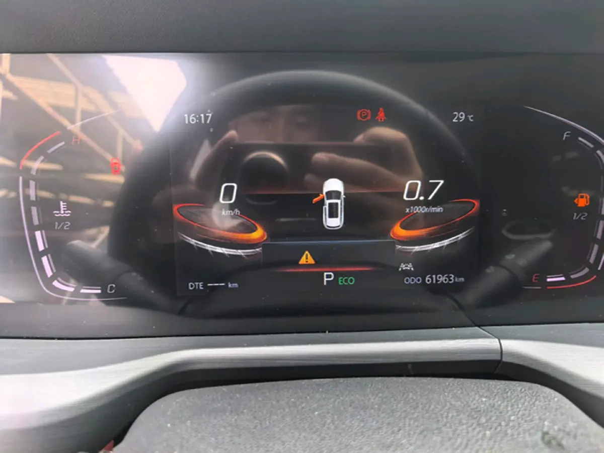 2022 ChangAn CS75 Plus 1.5T 178HP L4 6AT,autocango,china used car exporter,china ev exporter,chinese used car exporter,chinese used ev exporter