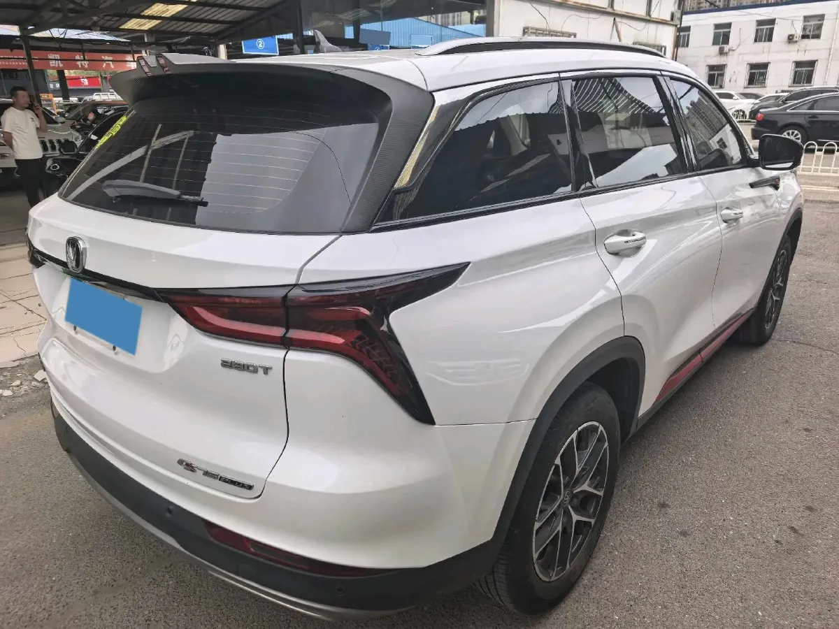 2022 ChangAn CS75 Plus 1.5T 178HP L4 6AT,autocango,china used car exporter,china ev exporter,chinese used car exporter,chinese used ev exporter