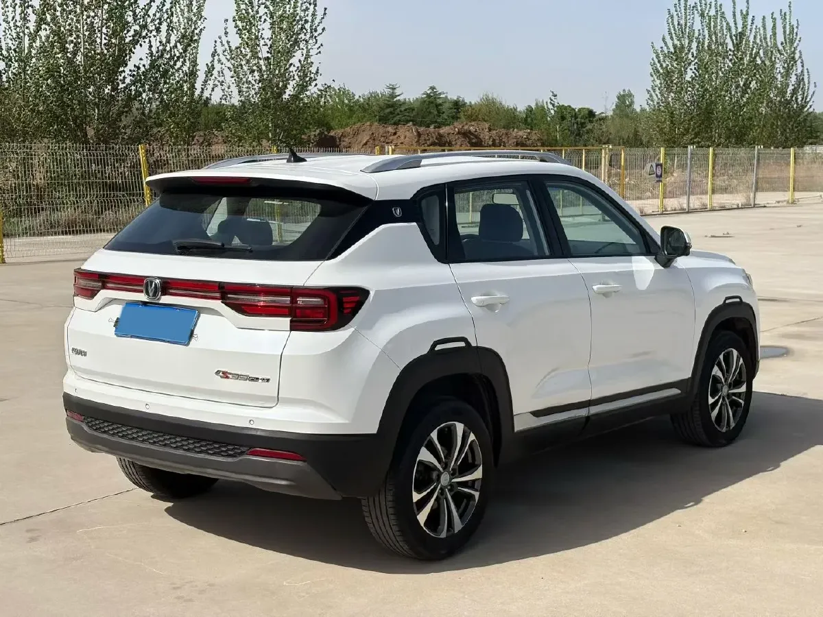 2021 ChangAn CS35 Plus 1.6L 128HP L4 CVT,autocango,china used car exporter,china ev exporter,chinese used car exporter,chinese used ev exporter