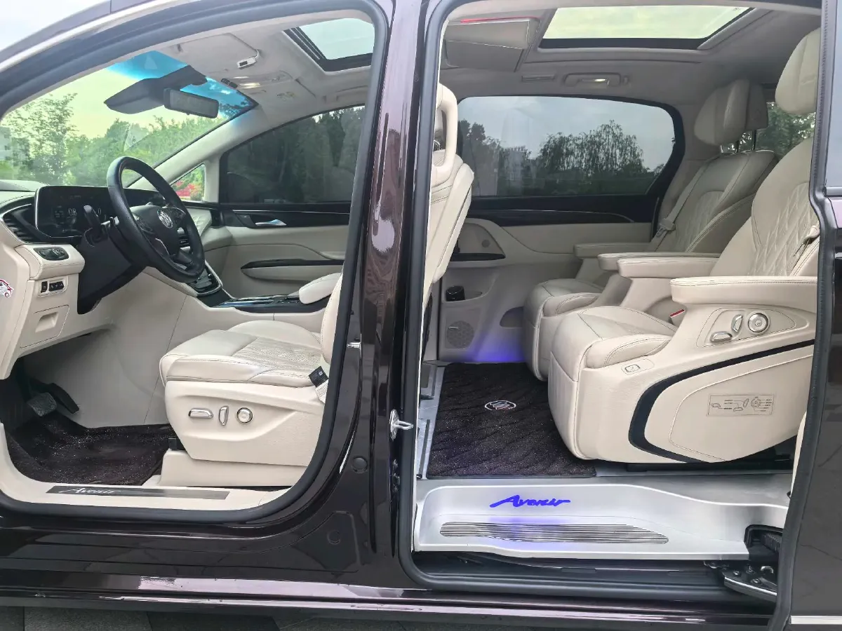 2021 Buick GL8 2.0T 237HP L4 9AT,autocango,china used car exporter,china ev exporter,chinese used car exporter,chinese used ev exporter