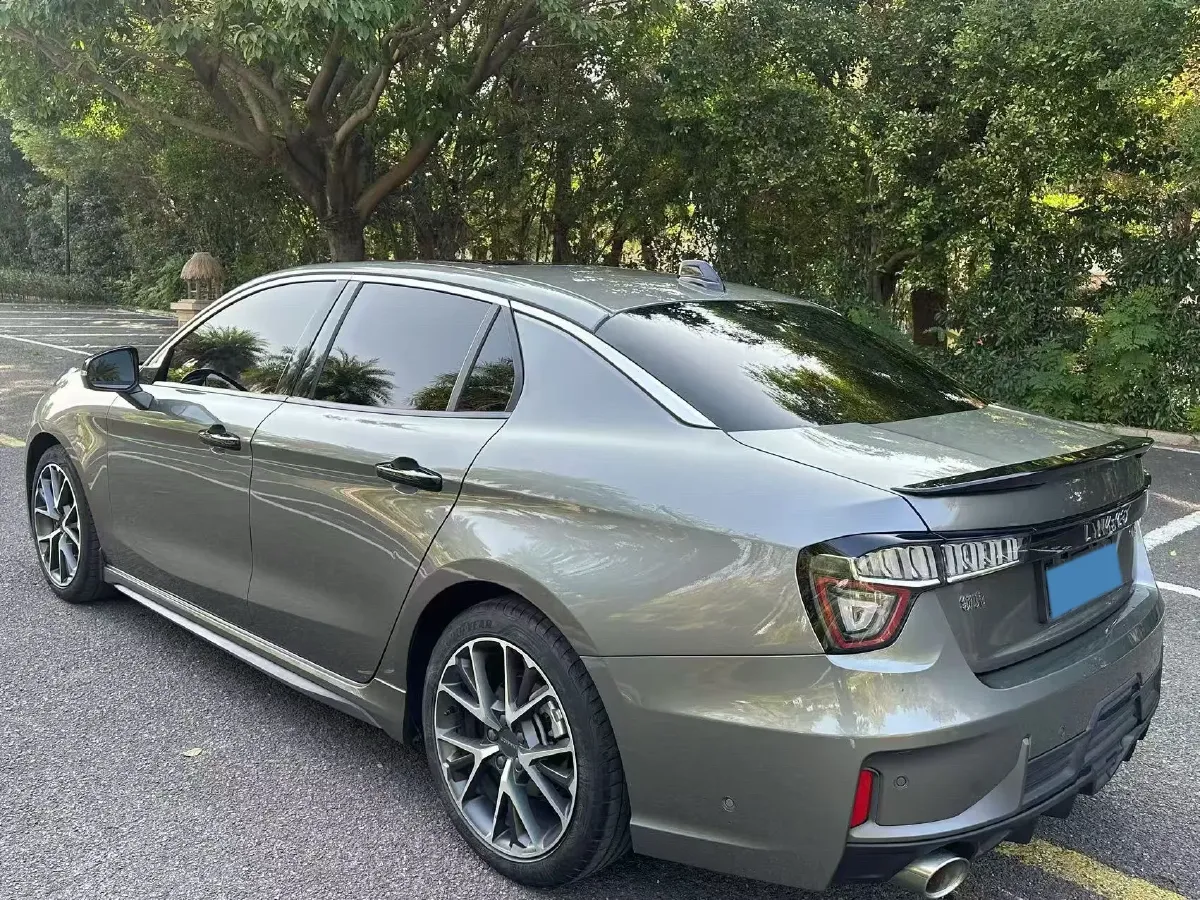 2022 LYNK&CO 03 2.0T 190HP L4 7DCT,autocango,china used car exporter,china ev exporter,chinese used car exporter,chinese used ev exporter