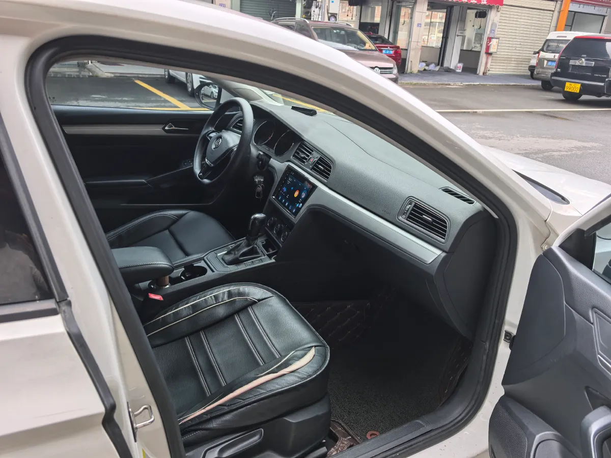 2018 Volkswagen Lamando 1.4T 131HP L4 7DCT,autocango,china used car exporter,china ev exporter,chinese used car exporter,chinese used ev exporter