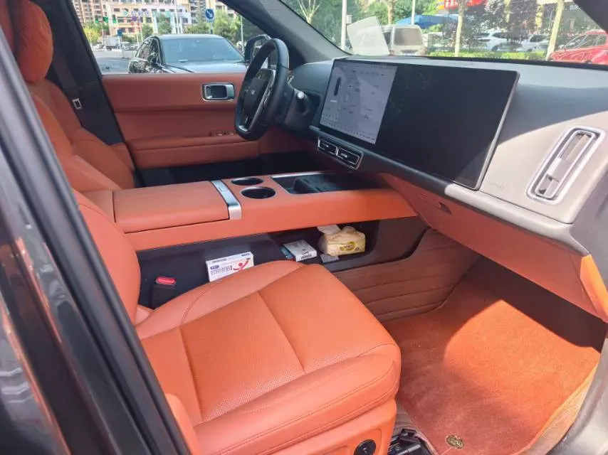 2024 Li L6 Range Extended 154HP L4 REEV 36.8KWH,autocango,china used car exporter,china ev exporter,chinese used car exporter,chinese used ev exporter