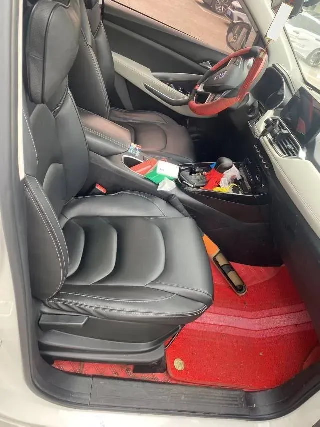 2018 BaoJun 530 1.5T 150HP L4 6DCT,autocango,china used car exporter,china ev exporter,chinese used car exporter,chinese used ev exporter